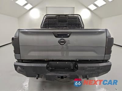 Zdjęcie 6 z 13 samochodu: 2019 NISSAN TITAN XD SL VIN:1N6BA1F43KN521013 - miniatura