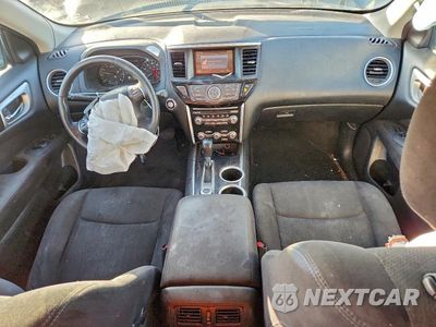 Zdjęcie 8 z 13 samochodu: 2014 NISSAN PATHFINDER S VIN:5N1AR2MM3EC724320 - miniatura
