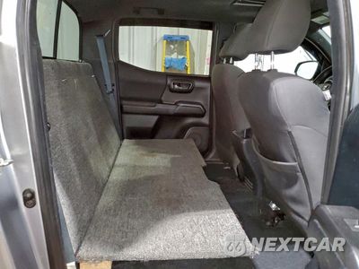 Zdjęcie 10 z 15 samochodu: 2017 TOYOTA TACOMA DOUBLE CAB VIN:3TMCZ5AN8HM044086 - miniatura