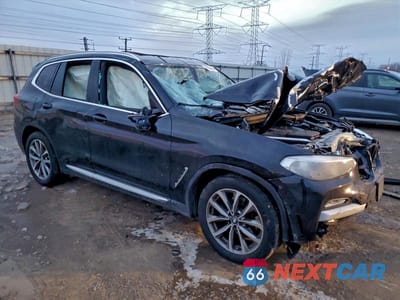 Czwarte zdjęcie samochodu z boku: 2018 BMW X3 XDRIVE30I VIN:5UXTR9C5XJLD69965 - miniatura