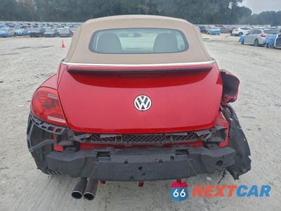 Zdjęcie 6 z 15 samochodu: 2015 VOLKSWAGEN BEETLE 1.8T VIN:3VW507AT1FM801174 - miniatura