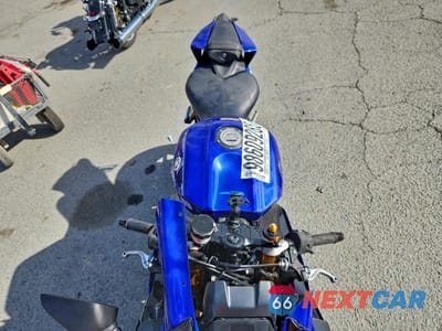 Piąte zdjęcie samochodu w środku: 2025 YAMAHA YZFR7 VIN:JYARM38Y9SA003771 - miniatura