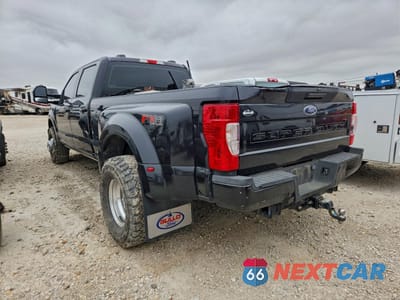 Trzecie zdjęcie samochodu z tyłu: 2020 FORD F350 SUPER DUTY VIN:1FT8W3DT9LEC28268 - miniatura