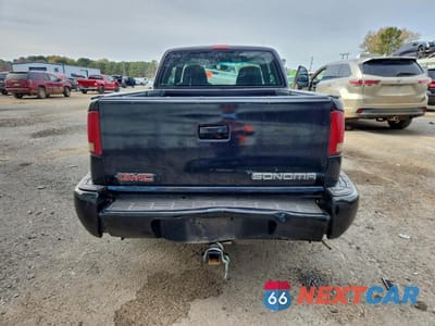 Zdjęcie 6 z 13 samochodu: 2003 GMC SONOMA VIN:1GTCS19X238241481 - miniatura