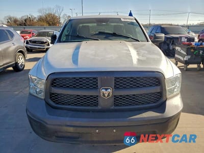 Piąte zdjęcie samochodu w środku: 2019 RAM 1500 CLASSIC TRADESMAN VIN:1C6RR6FGXKS681089 - miniatura