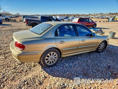 Trzecie zdjęcie samochodu z tyłu: 2003 HYUNDAI SONATA GLS VIN:KMHWF35H23A873767 - miniatura