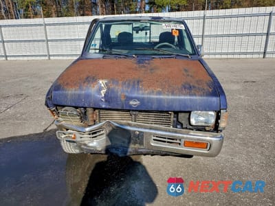 Piąte zdjęcie samochodu w środku: 1997 NISSAN TRUCK BASE VIN:1N6SD11S0VC379412 - miniatura