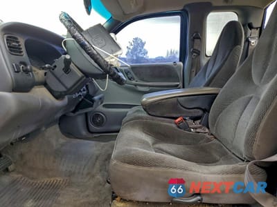 Zdjęcie 7 z 14 samochodu: 1998 DODGE DAKOTA VIN:1B7GL22X6WS722551 - miniatura