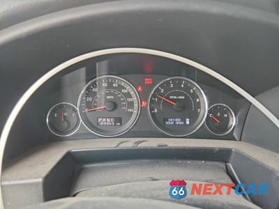 Zdjęcie 9 z 15 samochodu: 2010 JEEP COMMANDER SPORT VIN:1J4RG4GK5AC125443 - miniatura