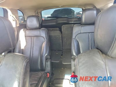 Zdjęcie 10 z 12 samochodu: 2012 LINCOLN MKT VIN:2LMHJ5ATXCBL52771 - miniatura