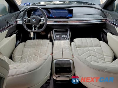 Zdjęcie 8 z 11 samochodu: 2024 BMW 760 XI VIN:WBA33EJ0XRCT01867 - miniatura