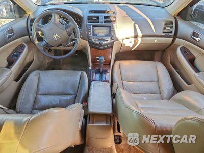 Zdjęcie 8 z 12 samochodu: 2006 HONDA ACCORD EX VIN:1HGCM56796A144122 - miniatura