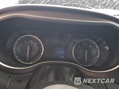 Zdjęcie 9 z 12 samochodu: 2018 CHRYSLER PACIFICA TOURING PLUS VIN:2C4RC1FG3JR157392 - miniatura