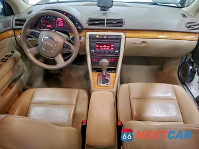 Zdjęcie 8 z 13 samochodu: 2008 AUDI A4 2.0T VIN:WAUAF78E28A142901 - miniatura