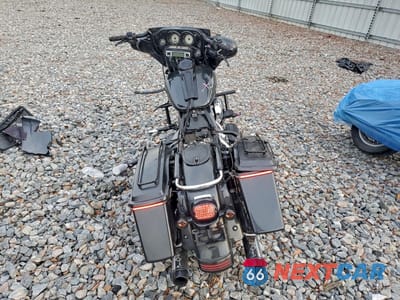 Czwarte zdjęcie samochodu z boku: 2008 HARLEY-DAVIDSON FLHX VIN:1HD1KB4108Y604057 - miniatura