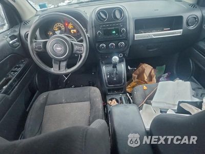 Zdjęcie 8 z 12 samochodu: 2014 JEEP COMPASS SPORT VIN:1C4NJDBB5ED664979 - miniatura