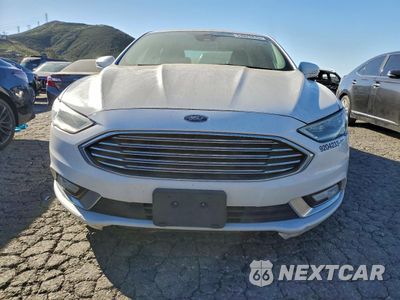 Piąte zdjęcie samochodu w środku: 2017 FORD FUSION SE HYBRID VIN:3FA6P0LU2HR409283 - miniatura