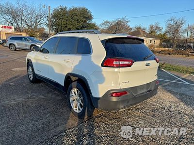 Trzecie zdjęcie samochodu z tyłu: 2016 JEEP CHEROKEE LATITUDE VIN:1C4PJMCB8GW241540 - miniatura
