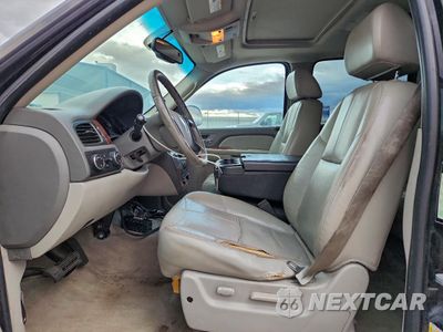 Zdjęcie 7 z 12 samochodu: 2007 CHEVROLET SUBURBAN K1500 VIN:3GNFK163X7G139223 - miniatura