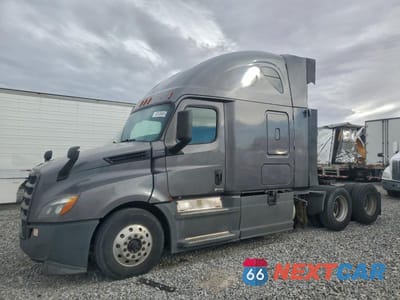 Drugie zdjęcie samochodu z przodu: 2020 FREIGHTLINER CASCADIA 126 SEMI TRUCK VIN:3AKJHHDR9LSKC0723 - miniatura