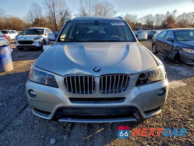 Piąte zdjęcie samochodu w środku: 2011 BMW X3 XDRIVE35I VIN:5UXWX7C57BL732504 - miniatura