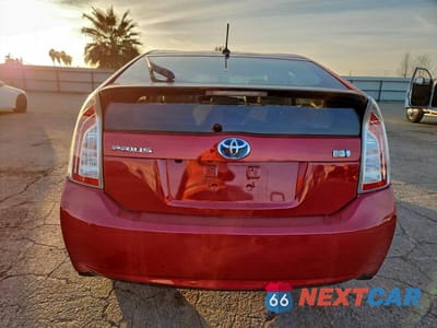 Zdjęcie 6 z 12 samochodu: 2014 TOYOTA PRIUS VIN:JTDKN3DU9E1755223 - miniatura