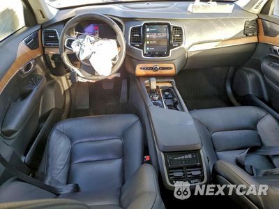 Zdjęcie 8 z 13 samochodu: 2023 VOLVO XC90 PLUS VIN:YV4062PNXP1902510 - miniatura