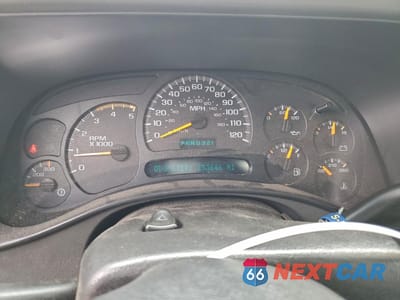 Zdjęcie 9 z 12 samochodu: 2003 CHEVROLET SILVERADO K2500 HEAVY DUTY VIN:1GCHK291X3E172676 - miniatura