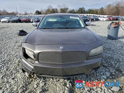 Piąte zdjęcie samochodu w środku: 2010 DODGE CHARGER VIN:2B3CA4CD6AH268873 - miniatura