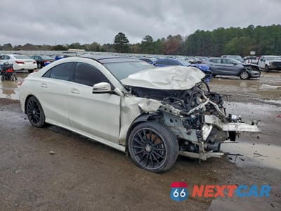 Czwarte zdjęcie samochodu z boku: 2015 MERCEDES-BENZ CLA 250 VIN:WDDSJ4EBXFN184372 - miniatura