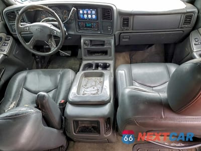 Zdjęcie 8 z 12 samochodu: 2003 CHEVROLET SILVERADO K2500 HEAVY DUTY VIN:1GCHK291X3E172676 - miniatura