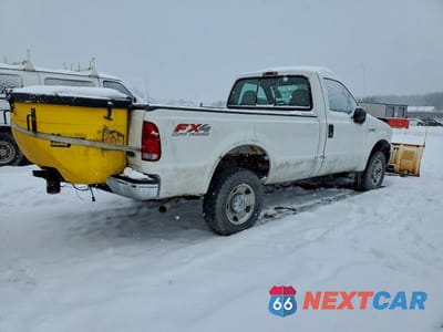 Trzecie zdjęcie samochodu z tyłu: 2005 FORD F250 SUPER DUTY VIN:1FTNF21585EB07169 - miniatura