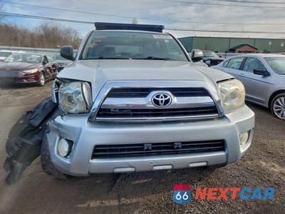 Piąte zdjęcie samochodu w środku: 2007 TOYOTA 4RUNNER SR5 VIN:JTEBU14R478088375 - miniatura