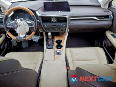 Zdjęcie 8 z 15 samochodu: 2019 LEXUS RX 350L VIN:JTJDZKCA0K2016176 - miniatura