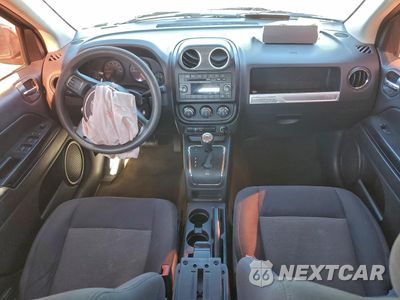 Zdjęcie 8 z 13 samochodu: 2015 JEEP COMPASS SPORT VIN:1C4NJCBA2FD235656 - miniatura