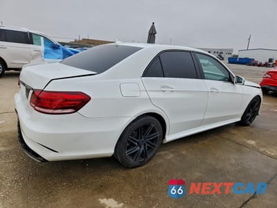 Trzecie zdjęcie samochodu z tyłu: 2016 MERCEDES-BENZ E 350 VIN:WDDHF5KB7GB278752 - miniatura