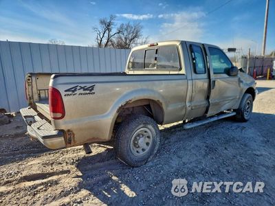 Trzecie zdjęcie samochodu z tyłu: 2001 FORD F250 SUPER DUTY VIN:1FTNX21L51EA87470 - miniatura
