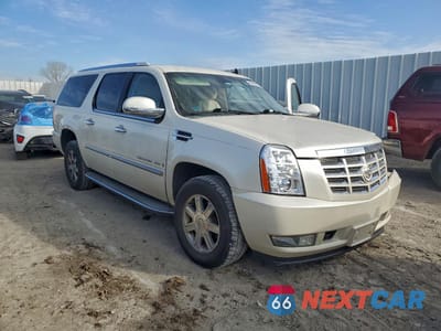 Czwarte zdjęcie samochodu z boku: 2008 CADILLAC ESCALADE ESV VIN:1GYFK66848R192044 - miniatura