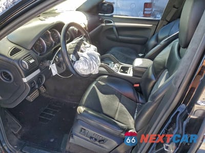 Zdjęcie 7 z 14 samochodu: 2010 PORSCHE CAYENNE GTS VIN:WP1AD2AP7ALA61408 - miniatura