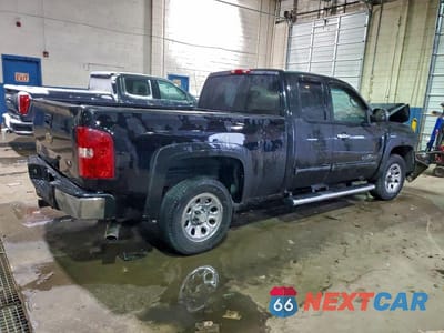 Trzecie zdjęcie samochodu z tyłu: 2012 CHEVROLET SILVERADO K1500 LS VIN:1GCRKREA2CZ156208 - miniatura