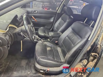 Zdjęcie 7 z 11 samochodu: 2003 VOLKSWAGEN PASSAT VIN:WVWTH63B63P283294 - miniatura