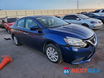 Czwarte zdjęcie samochodu z boku: 2017 NISSAN SENTRA S VIN:3N1AB7AP0HY242780 - miniatura