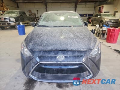 Piąte zdjęcie samochodu w środku: 2017 TOYOTA YARIS IA VIN:3MYDLBYV3HY167184 - miniatura