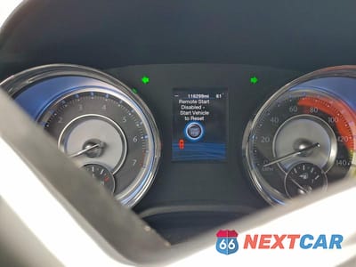 Zdjęcie 9 z 11 samochodu: 2012 CHRYSLER 300 LIMITED VIN:2C3CCACG1CH199499 - miniatura