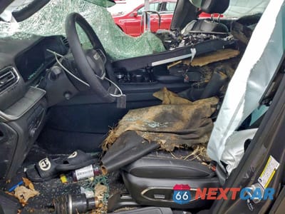 Zdjęcie 7 z 13 samochodu: 2025 JEEP WAGONEER L SERIES II VIN:1C4SJSBP1SS527418 - miniatura