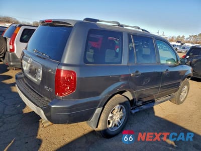 Trzecie zdjęcie samochodu z tyłu: 2004 HONDA PILOT EX VIN:2HKYF18474H591337 - miniatura