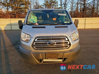 Piąte zdjęcie samochodu w środku: 2017 FORD TRANSIT 250 DELIVERY VAN VIN:1FTYR1YM2HKA42899 - miniatura