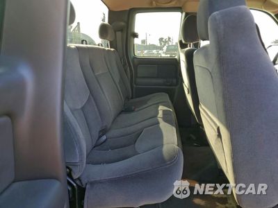 Zdjęcie 10 z 14 samochodu: 2005 GMC NEW SIERRA C1500 VIN:1GTEC19T45Z145917 - miniatura