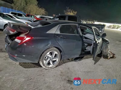 Trzecie zdjęcie samochodu z tyłu: 2023 HYUNDAI ELANTRA SEL VIN:KMHLS4AG7PU518535 - miniatura