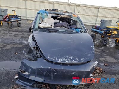 Piąte zdjęcie samochodu w środku: 2022 TESLA MODEL 3 VIN:5YJ3E1EB7NF127173 - miniatura